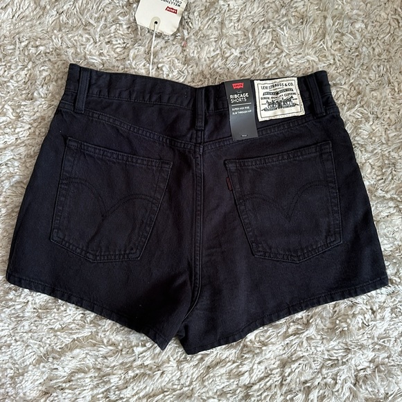 LEVI'S Wellthread Ribcage Shorts High Rise Black - Picture 2 of 4